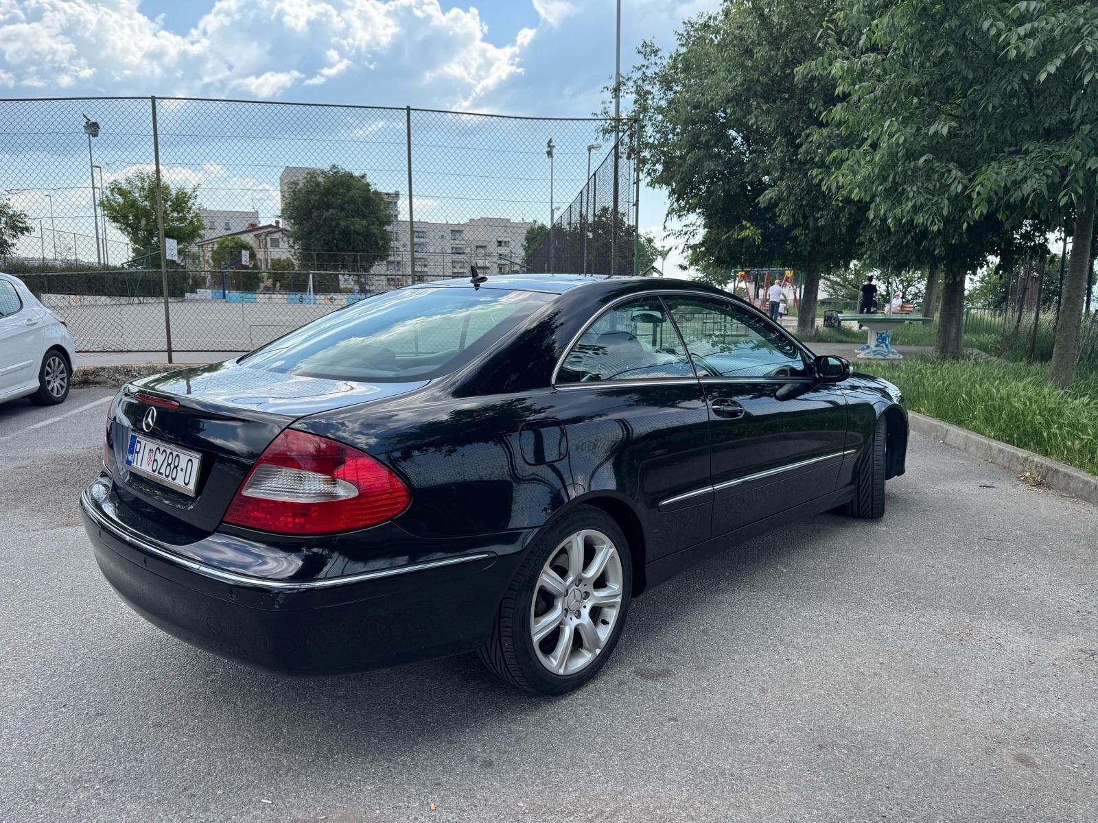 Mercedes-Benz CLK coupe 220 CDI automatik REGISTRIRAN GODINU DANA, fotografija 2