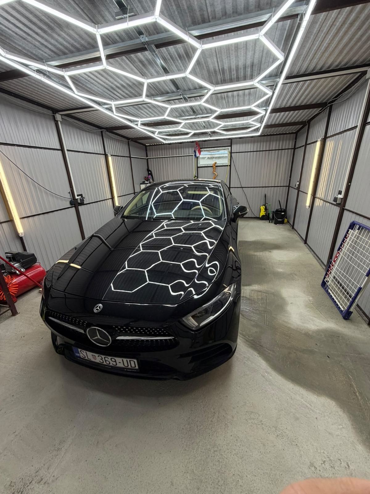 Mercedes-Benz CLS 400 D AMG 4Matic, pogled izvana - slika 2