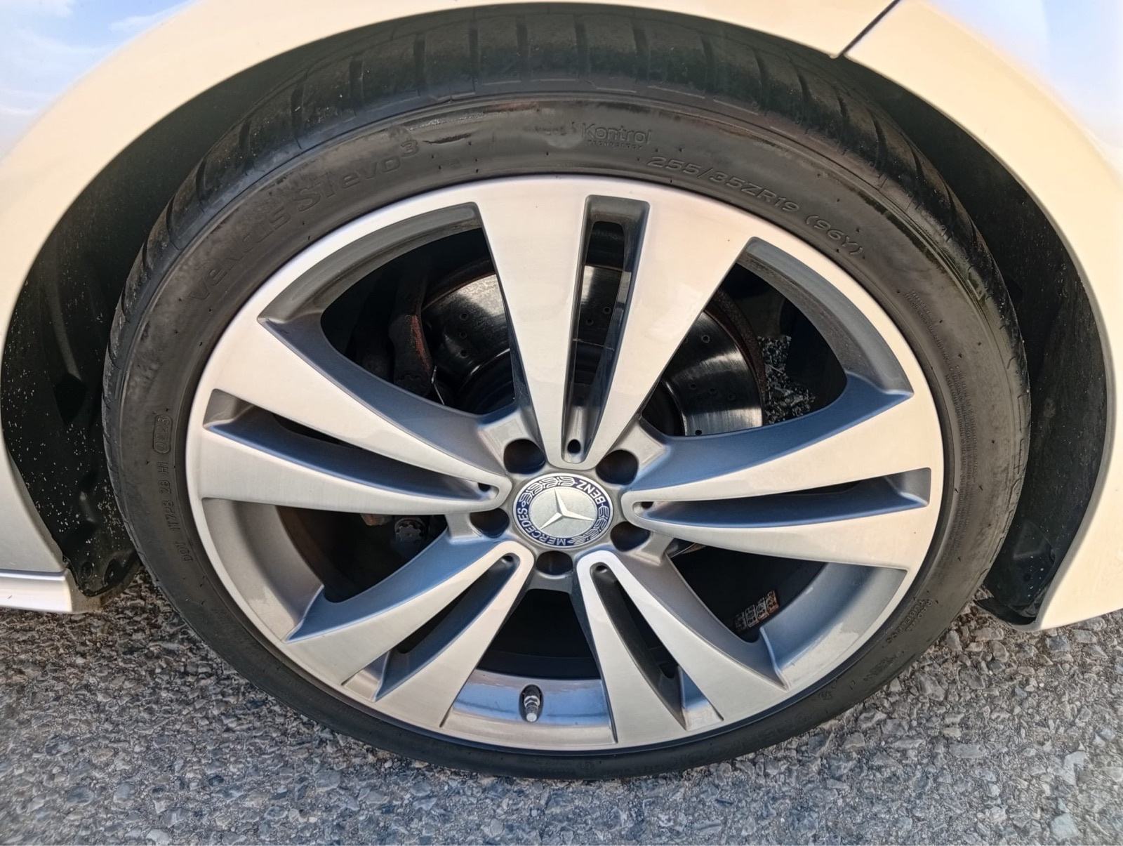 Mercedes-Benz CLS220d, fotografija 12