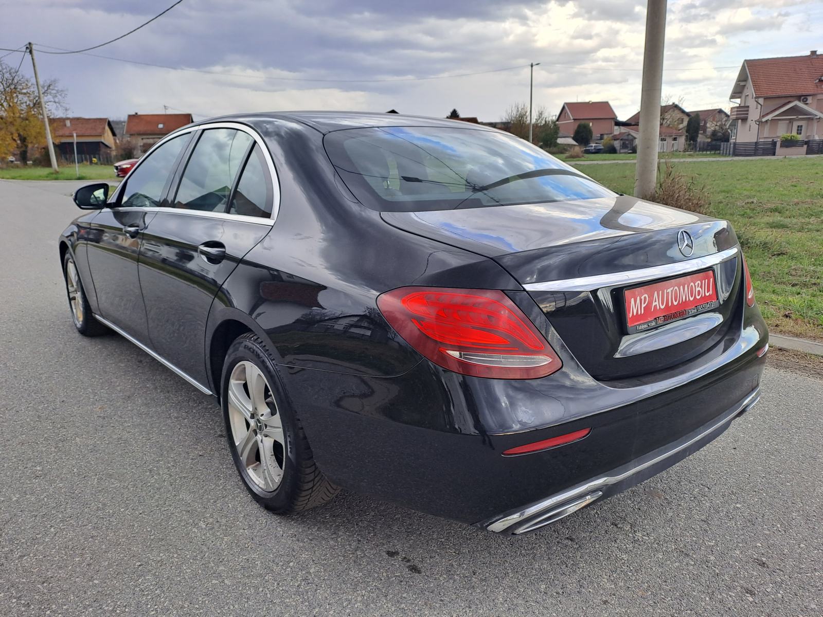 Mercedes-Benz E-200 CDI-2018gd.md-NAVIGACIJA-automatik9g,alu,koža,KART, fotografija 10