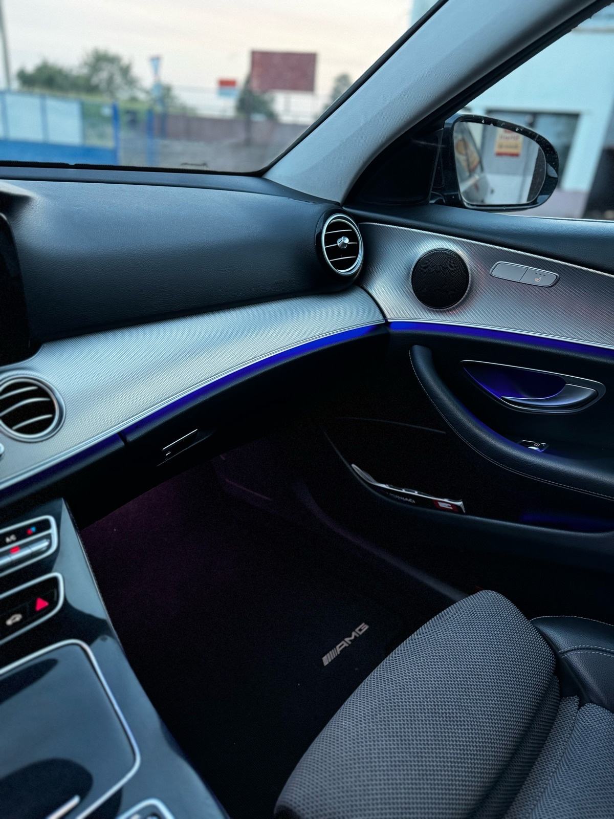 Mercedes-Benz E 200d, 9G-Tronick,63 AMG Look,HR auto,Servisna MB, fotografija 10