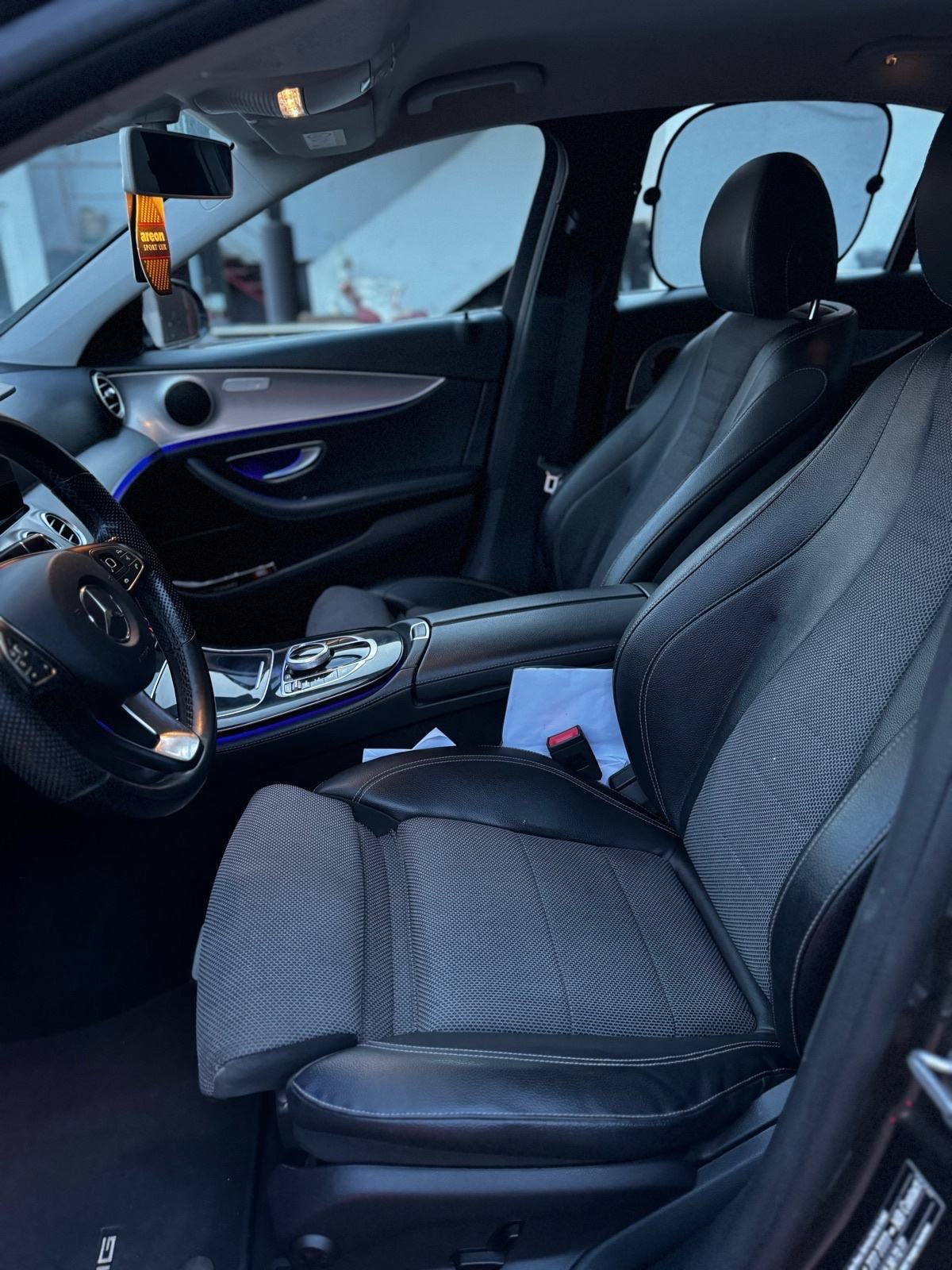 Mercedes-Benz E 200d, 9G-Tronick,63 AMG Look,HR auto,Servisna MB, fotografija 13
