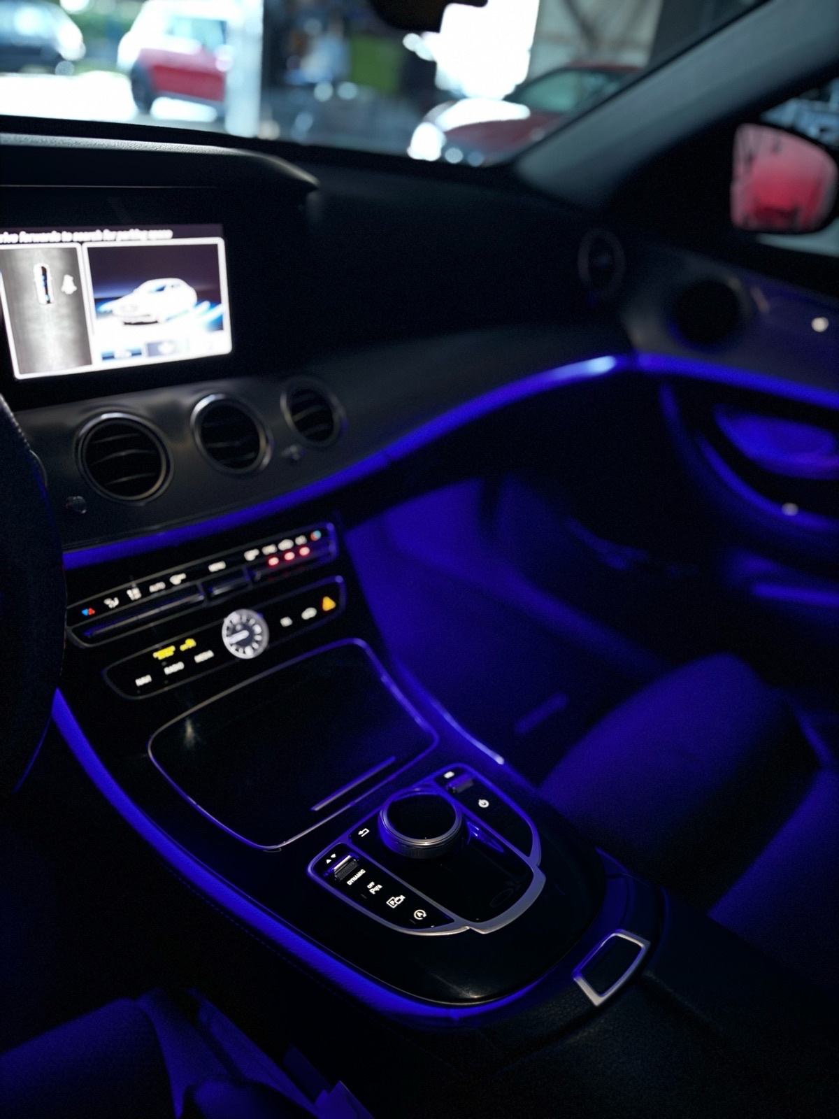 Mercedes-Benz E 200d, 9G-Tronick,63 AMG Look,HR auto,Servisna MB, fotografija 14