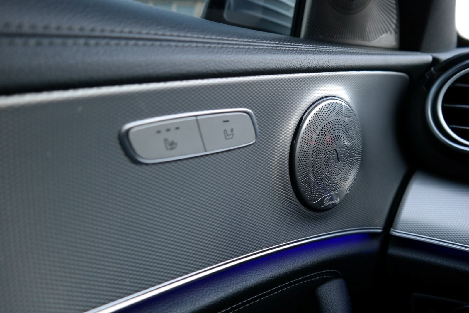 Mercedes-Benz E-220 AMG ksenon,360 kamera,koža,navigacija,nove gume, fotografija 11
