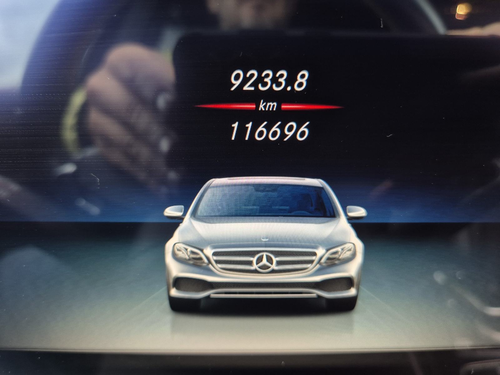 Mercedes-Benz E 220 D automatik, 4matic, odlično stanje, garancija.., fotografija 15