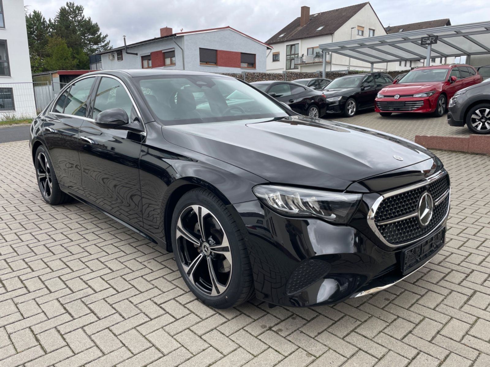 Wunderbar Mercedes Benz E220 Ebenbildnull