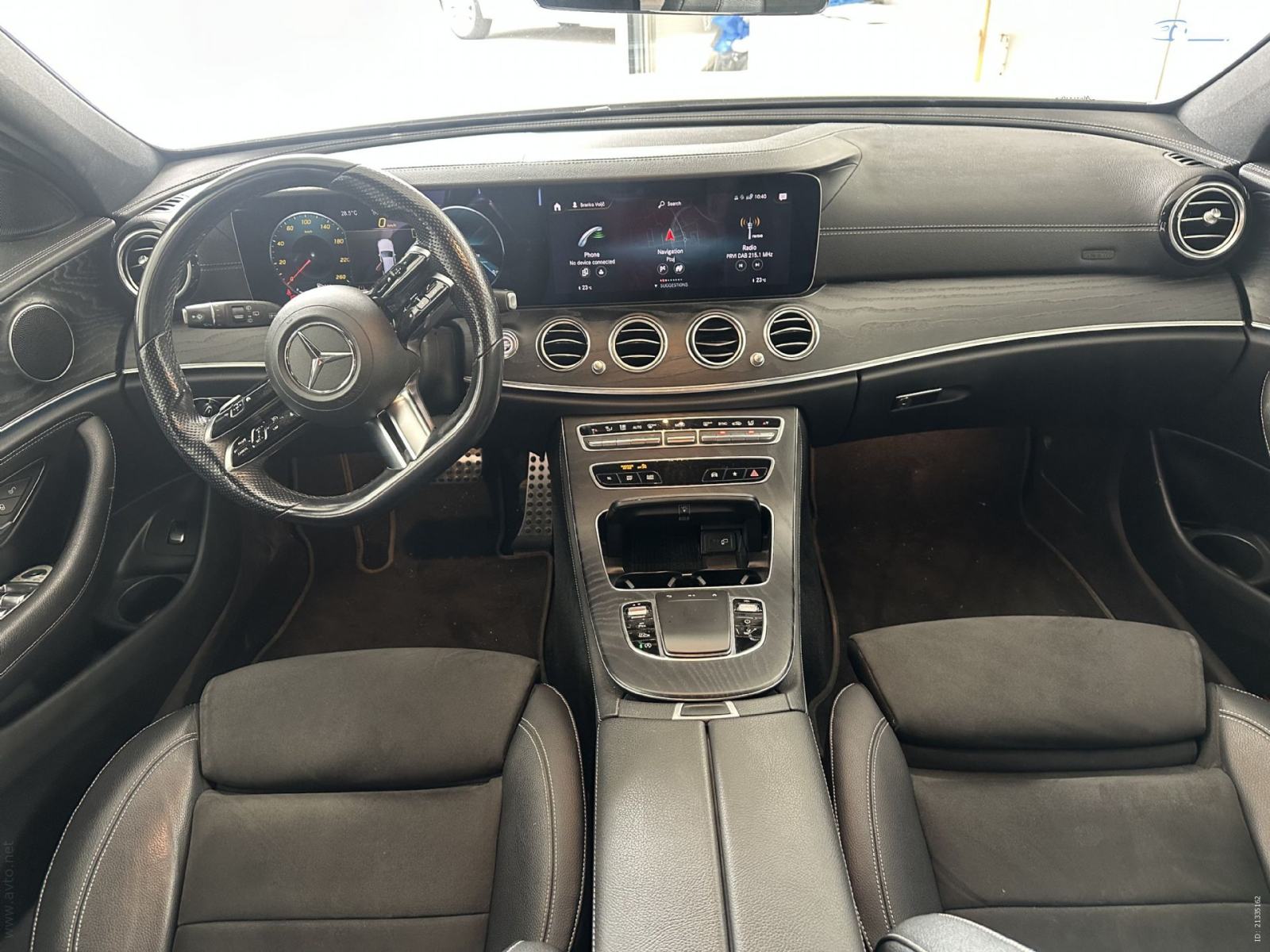 Mercedes-Benz E 220D 147 KW DIGITAL KOKPIT KLJUKA LED.NAVI.KOŽA AMG, fotografija 16