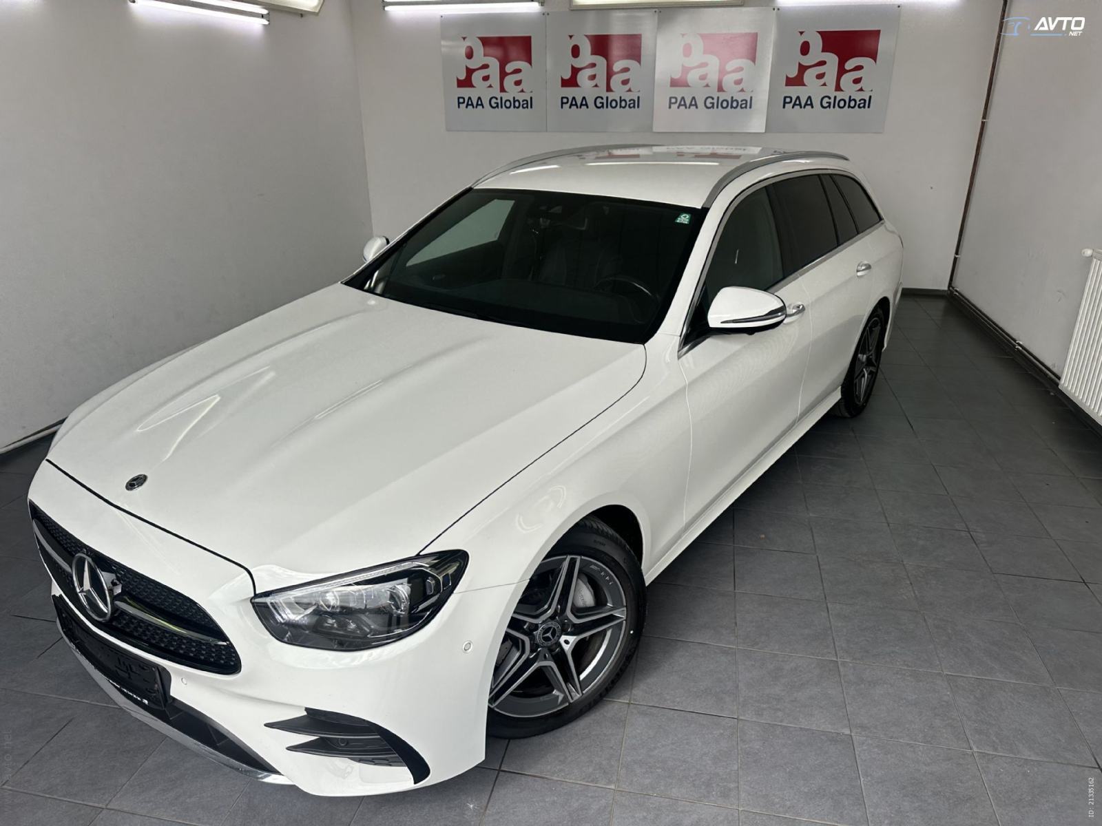 Mercedes-Benz E 220D 147 KW DIGITAL KOKPIT KLJUKA LED.NAVI.KOŽA AMG, fotografija 2