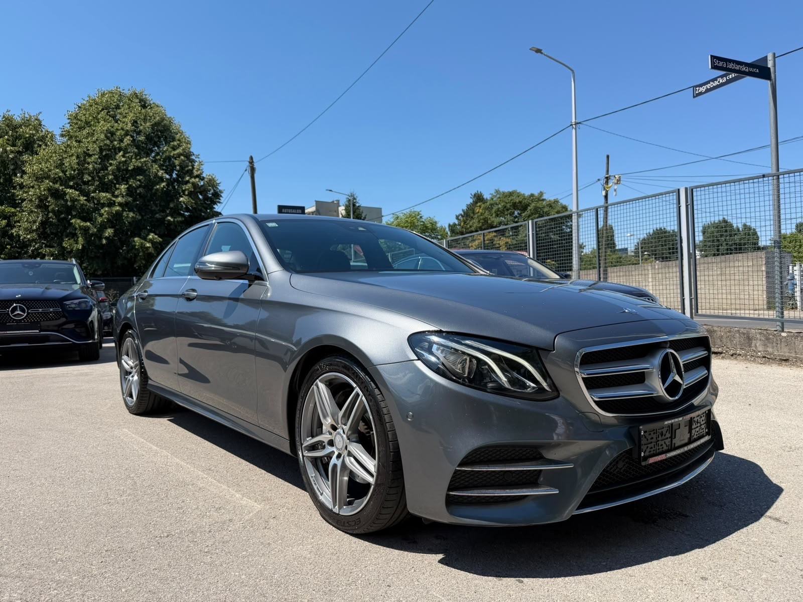 Mercedes-Benz E 220d AMG **WIDESCREEN**, fotografija 3