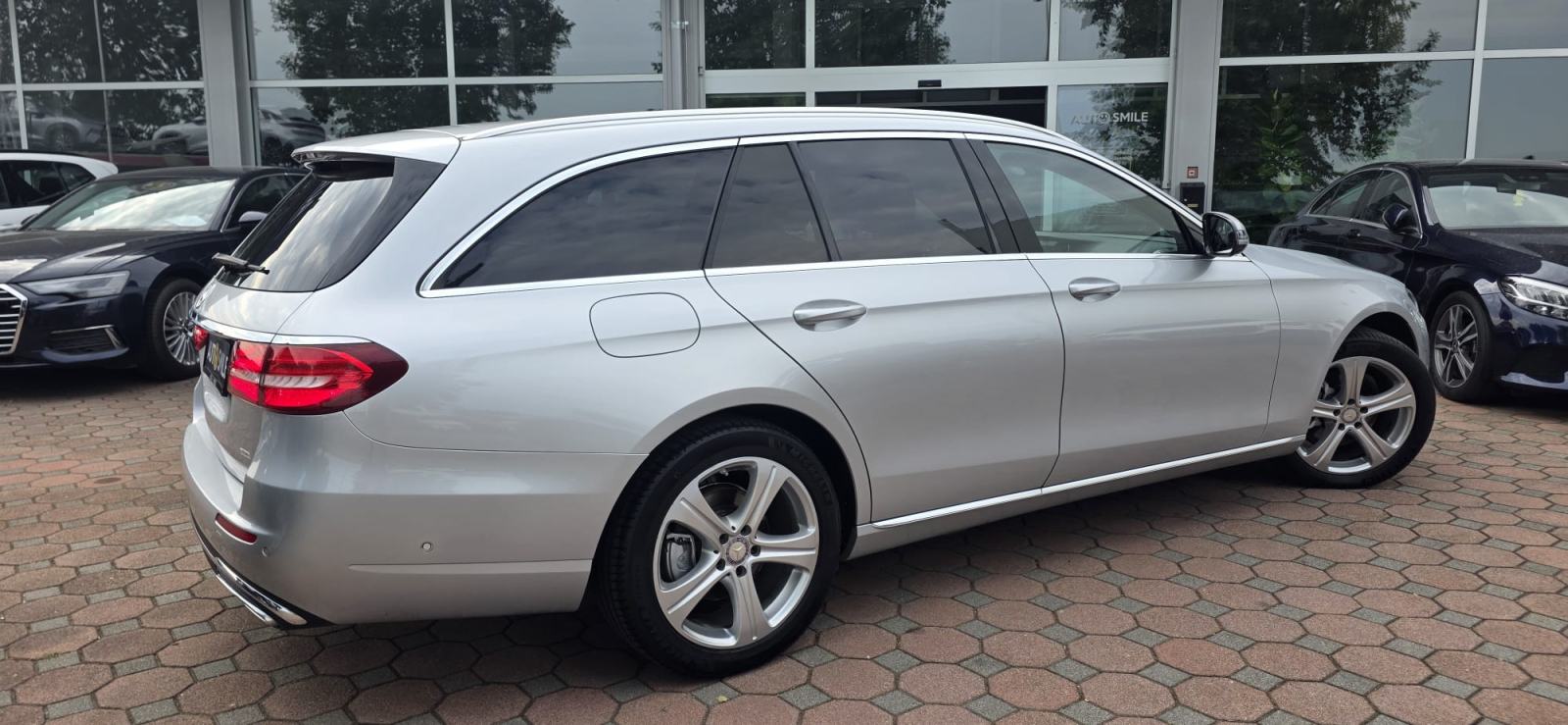 Mercedes-Benz E 220D, T-MODEL,F1 AUT, FULL LED, NAVI, TEMP, RADAR.., fotografija 5