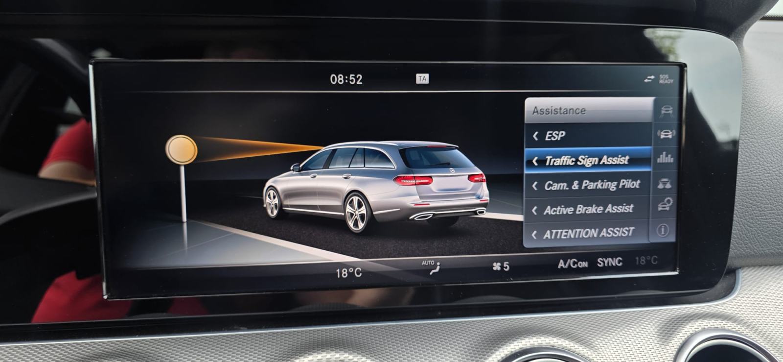 Mercedes-Benz E 220D, T-MODEL,F1 AUT, FULL LED, NAVI, TEMP, RADAR.., fotografija 17