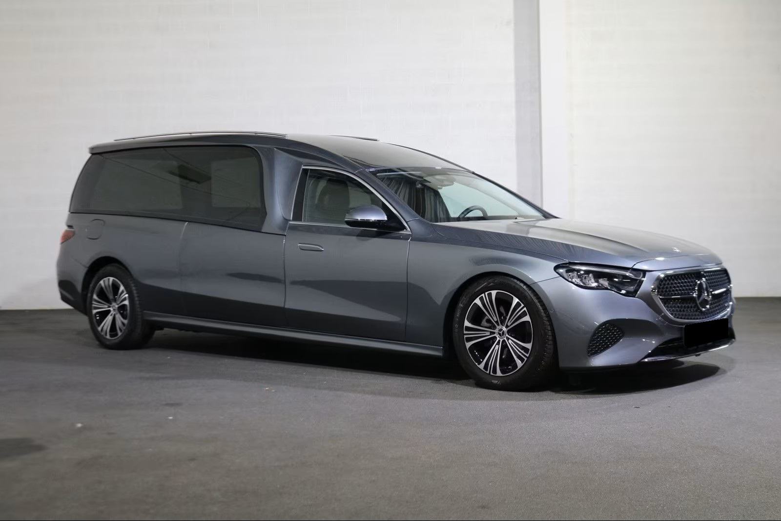 Mercedes-Benz E 220D POGREBNO VOZILO, fotografija 4