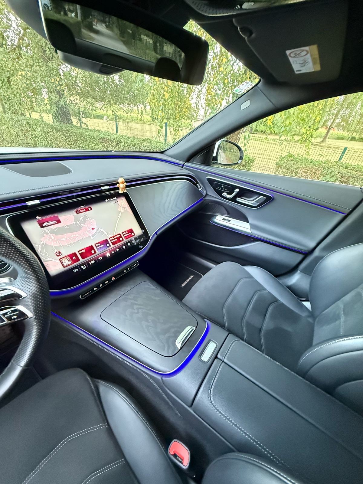 Mercedes-Benz E 300 e AMG line, fotografija 11