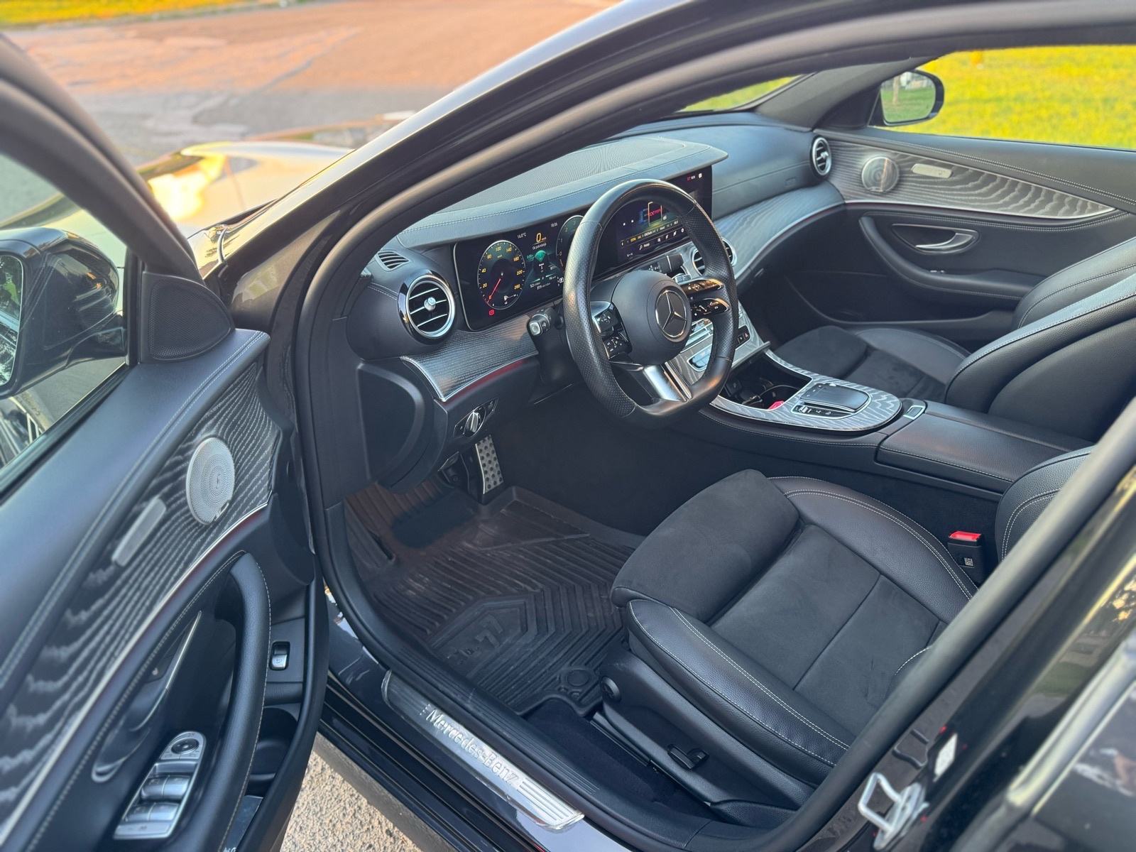 MERCEDES BENZ E-300de , AMG -PAKET , 46000 KM , TOP STANJE KAO NOV, fotografija 12