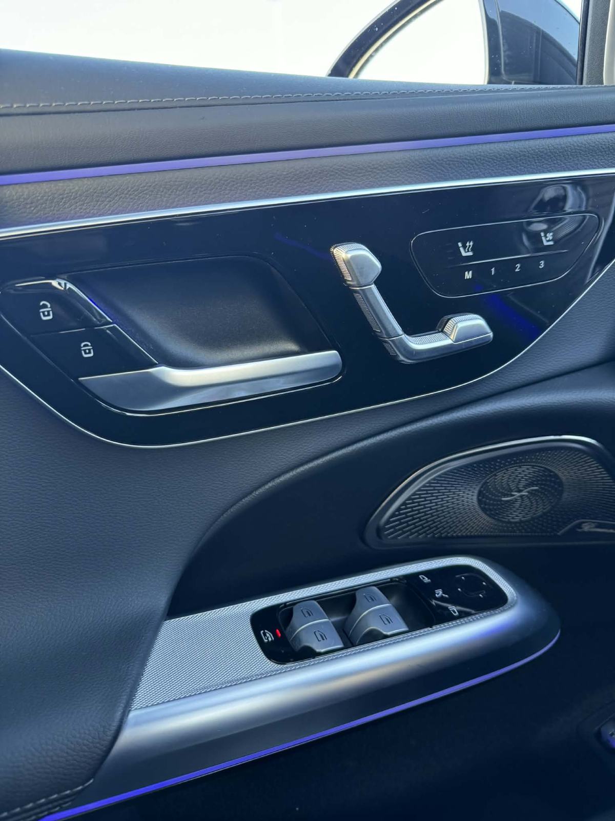 Mercedes-Benz E 300e AMG, 313HP, u PDV, fotografija 18