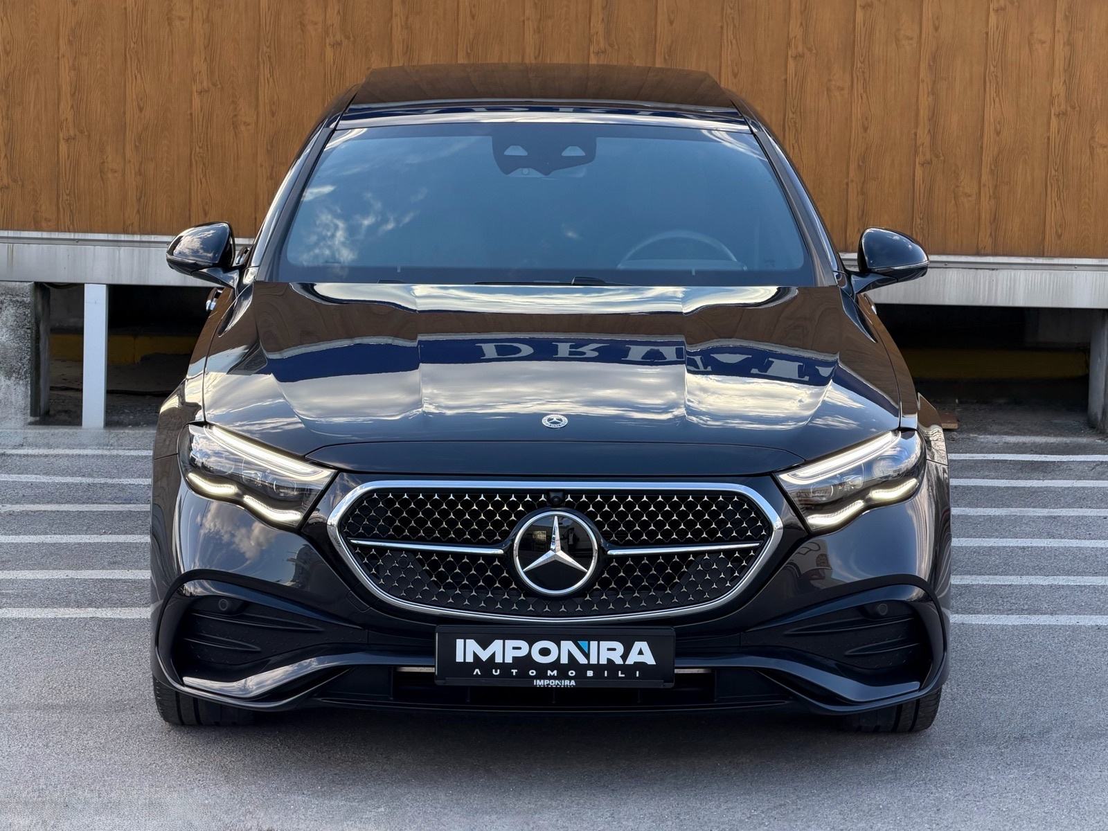 MERCEDES-BENZ E 300e AMG, 360 KAMERA, BURMESTER, PANORAMA, ZRAČNI, fotografija 2
