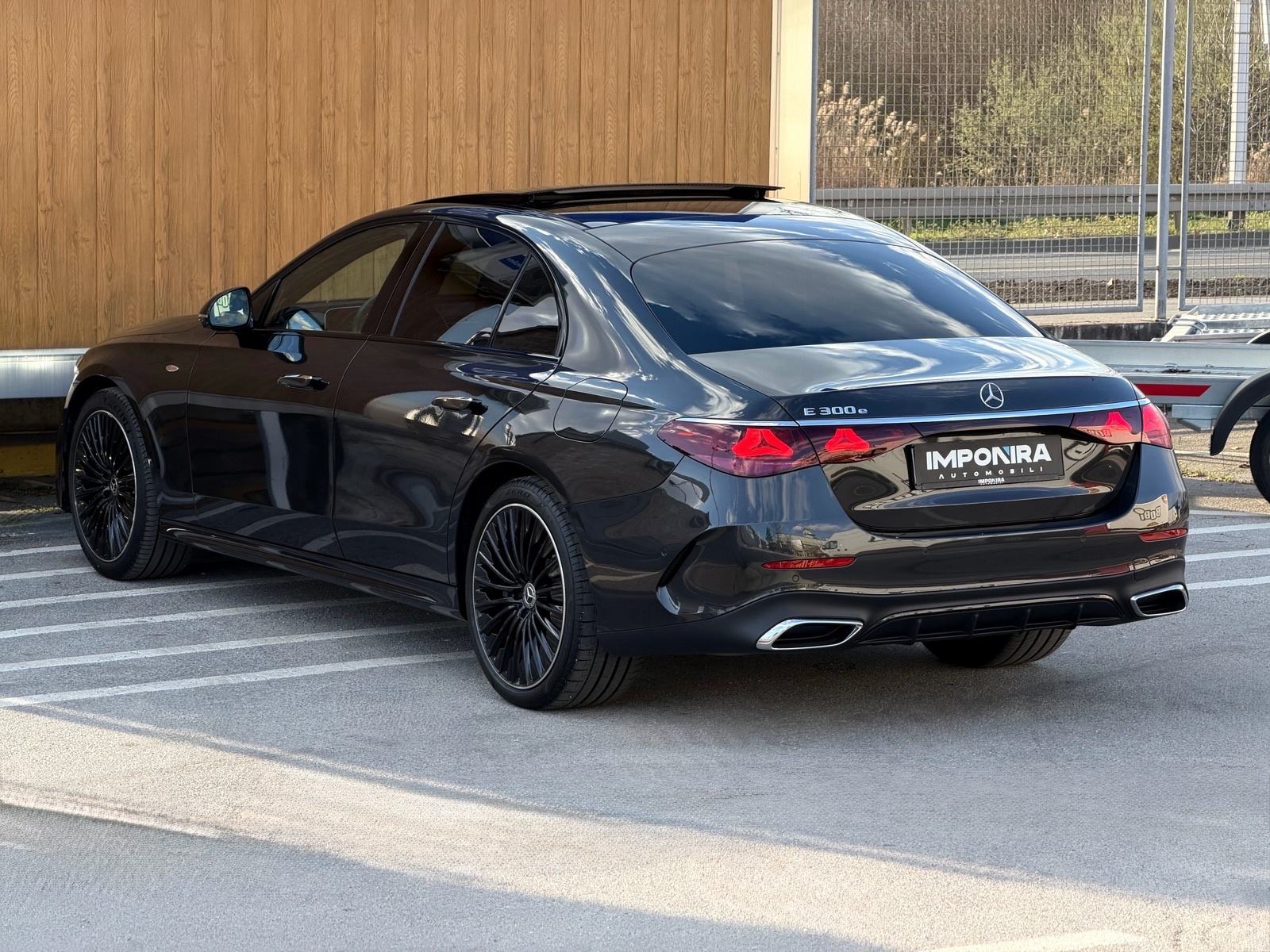 MERCEDES-BENZ E 300e AMG, 360 KAMERA, BURMESTER, PANORAMA, ZRAČNI, fotografija 5