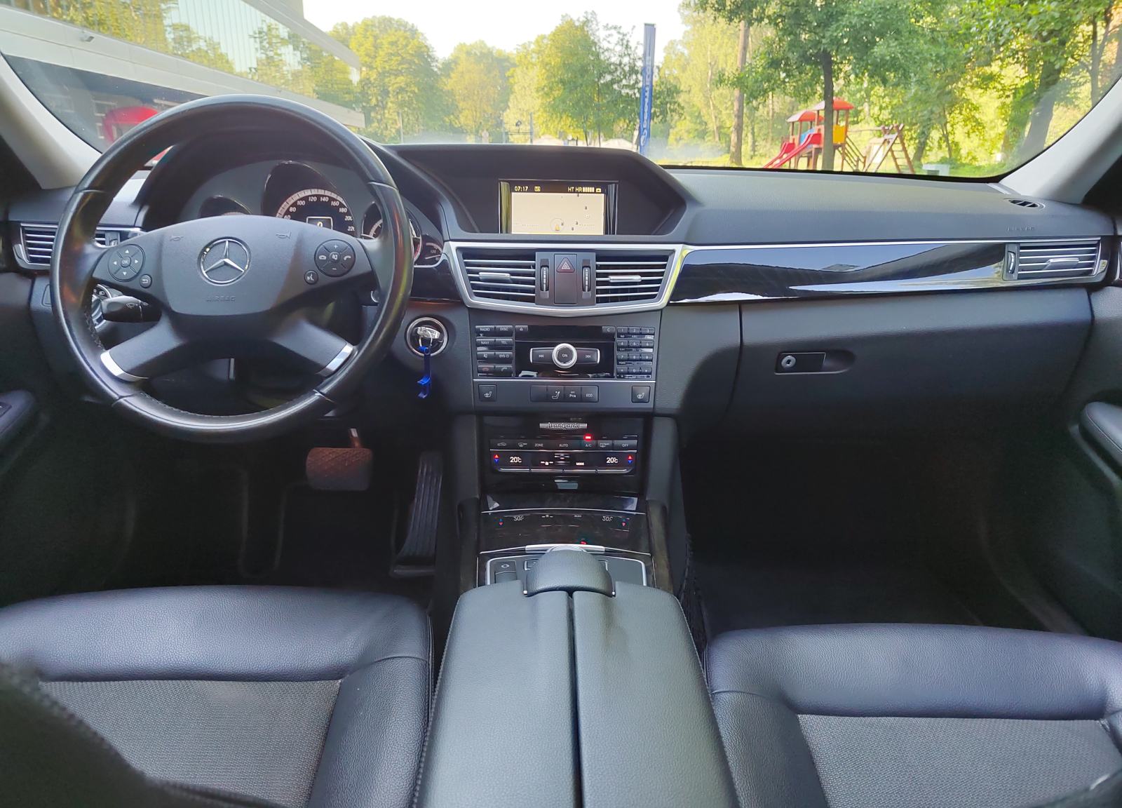 Mercedes-Benz E-klasa 200 CDI automatik, fotografija 17