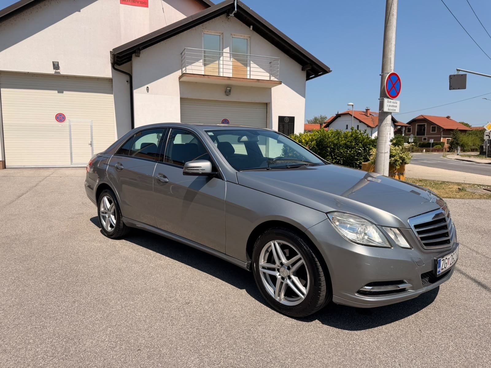 Mercedes-Benz E-klasa 200 CDI automatik, fotografija 2