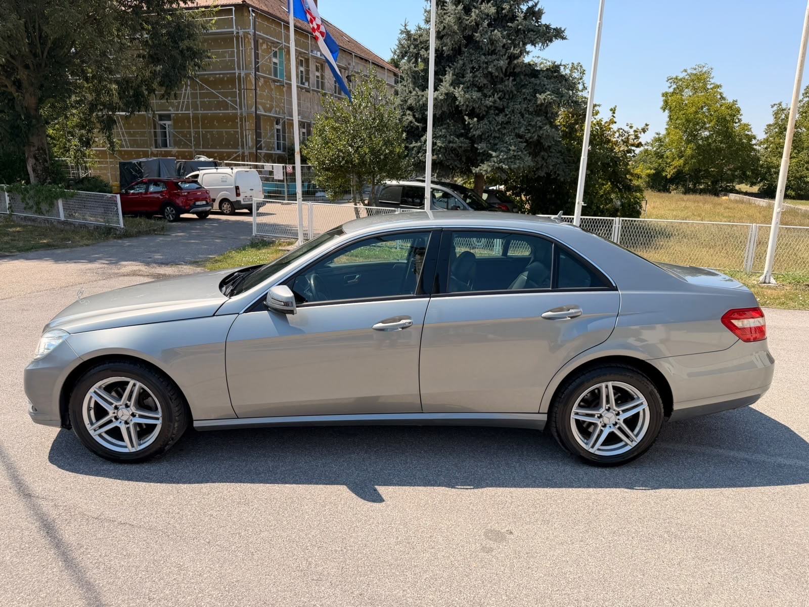 Mercedes-Benz E-klasa 200 CDI automatik, fotografija 7