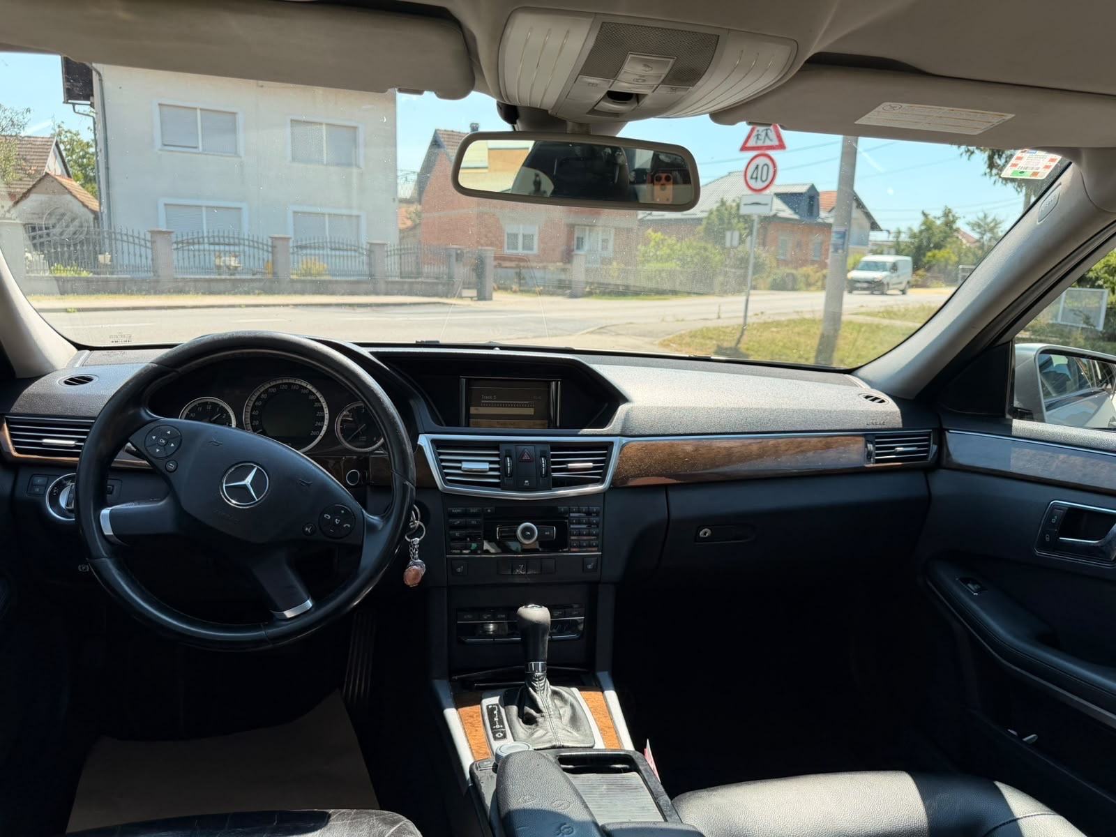 Mercedes-Benz E-klasa 200 CDI automatik, fotografija 17