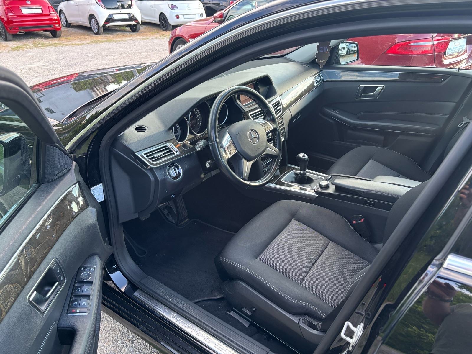 Mercedes-Benz E-klasa 200 CDI-NAVI-AUTO KLIMA-ALU-TEMPOMAT-MFV-KARTICE, fotografija 10