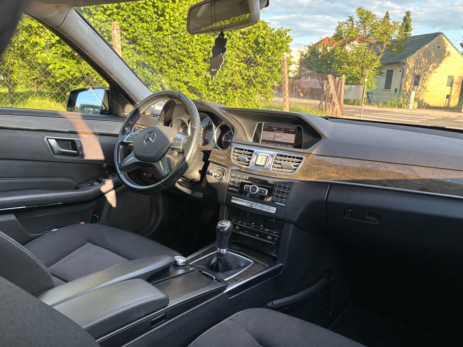 Mercedes-Benz E-klasa 200 CDI-NAVI-AUTO KLIMA-ALU-TEMPOMAT-MFV-KARTICE, fotografija 15