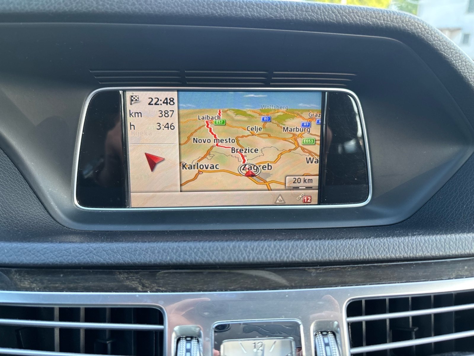 Mercedes-Benz E-klasa 200 CDI-NAVI-AUTO KLIMA-ALU-TEMPOMAT-MFV-KARTICE, fotografija 17