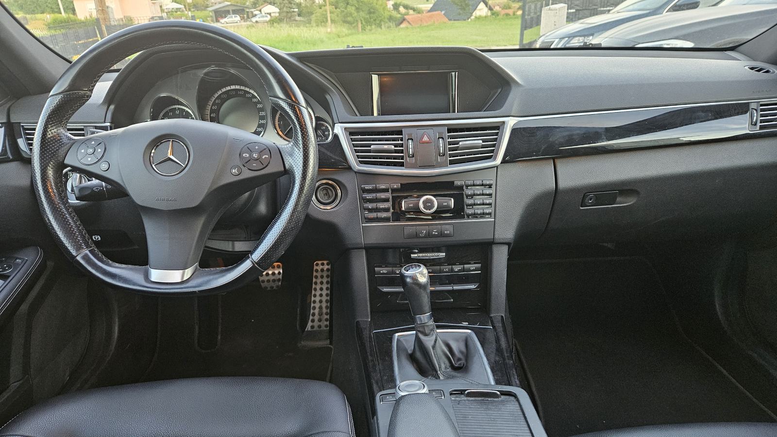 Mercedes-Benz E-klasa 200 CDI Avangarde AMG paket alu 18",, fotografija 11