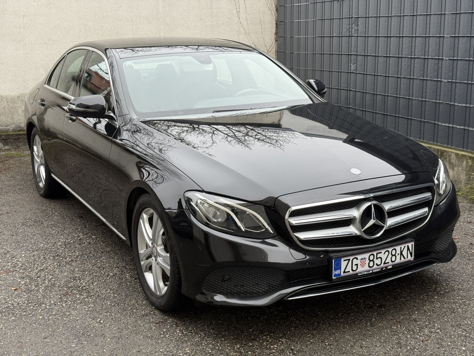 Mercedes-Benz E-klasa 200 D 9G W213 Odličan, fotografija 5