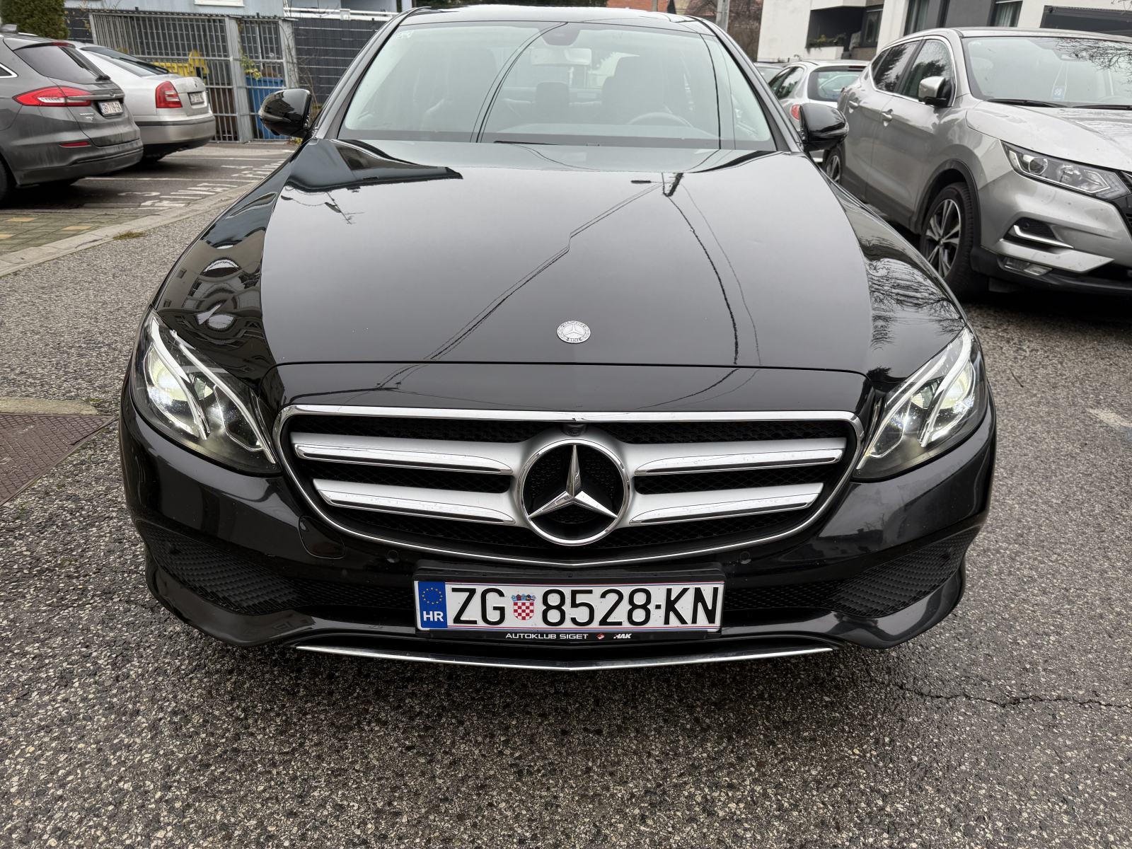 Mercedes-Benz E-klasa 200 D 9G W213 Odličan, fotografija 8