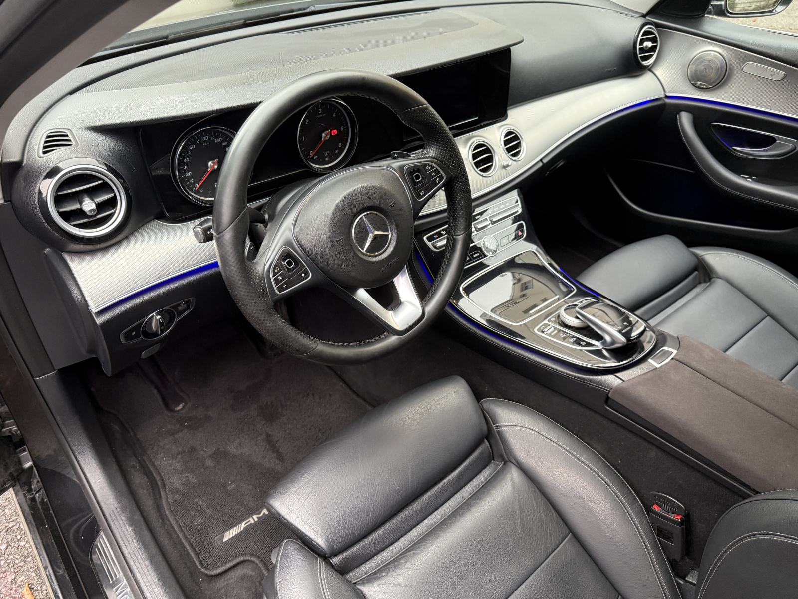 Mercedes-Benz E-klasa 200 D 9G W213 Odličan, fotografija 12