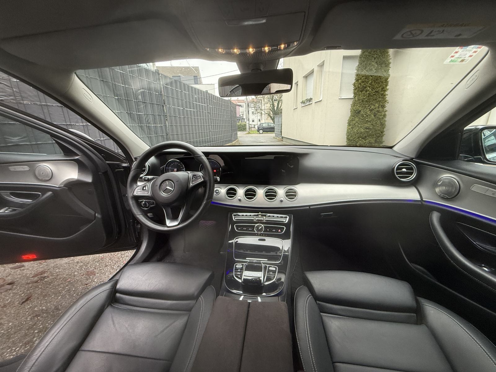 Mercedes-Benz E-klasa 200 D 9G W213 Odličan, fotografija 15
