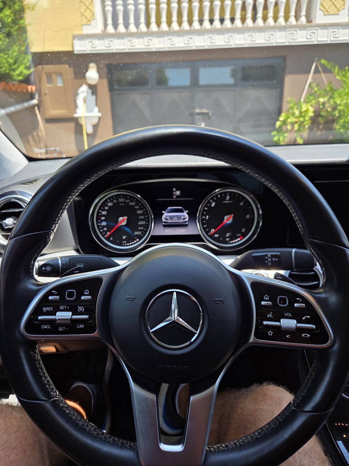 Mercedes-Benz E-klasa 200 D automatik, fotografija 11