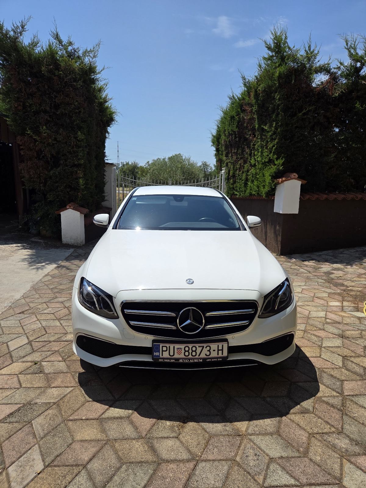 Mercedes-Benz E-klasa 200 D automatik, fotografija 2