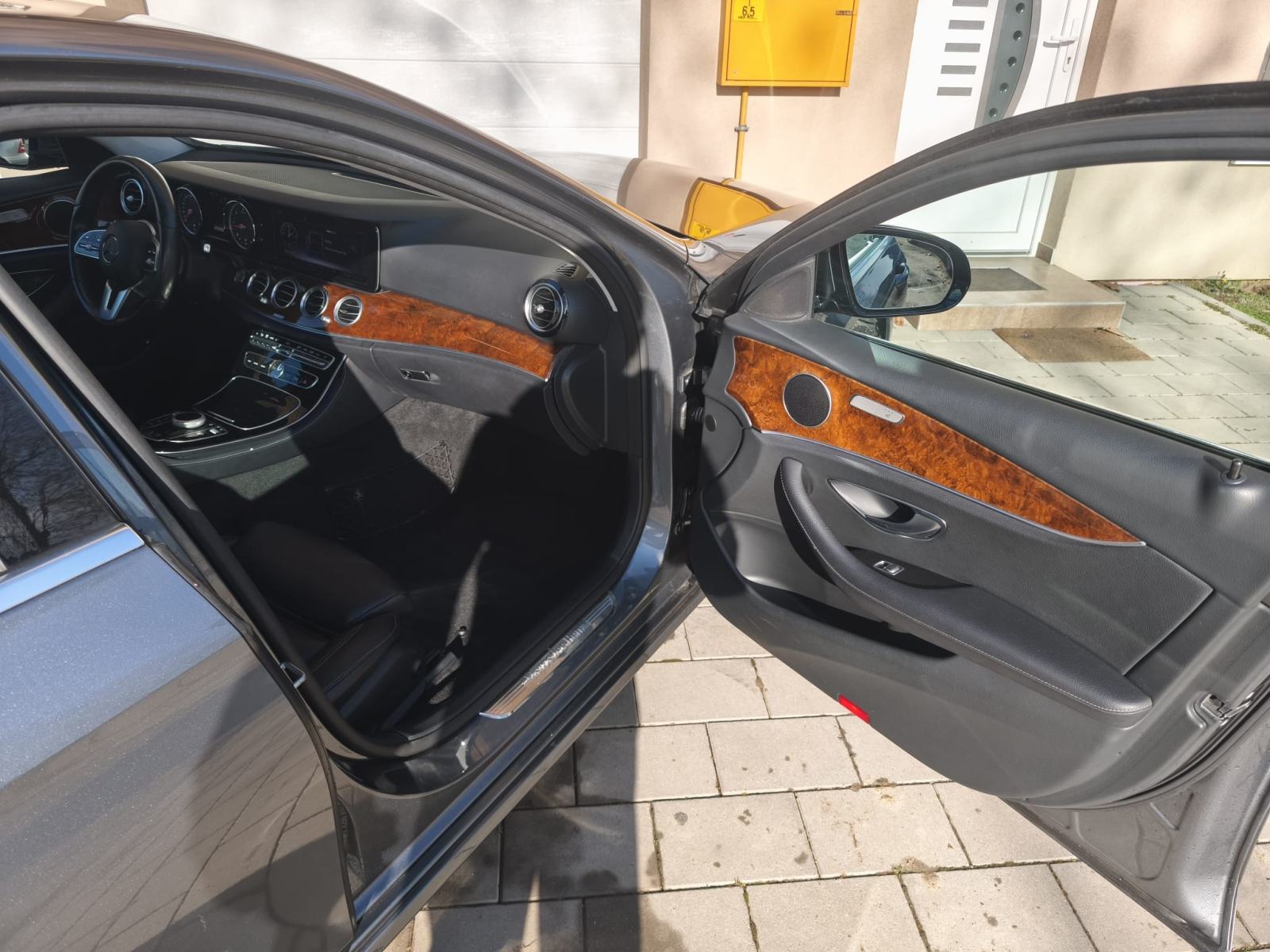Mercedes-Benz E-klasa 200 D, fotografija 5