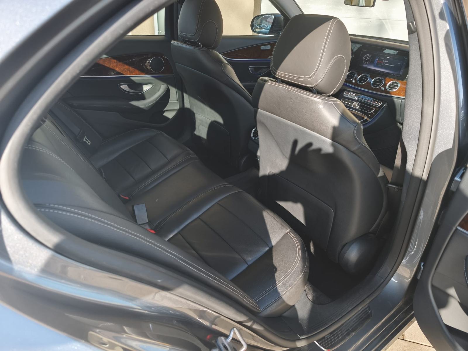 Mercedes-Benz E-klasa 200 D, fotografija 7