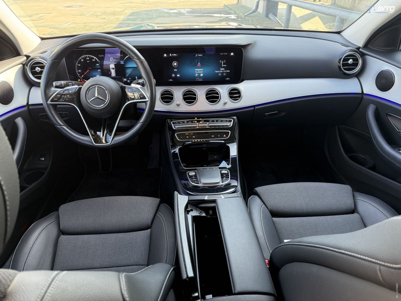 Mercedes-Benz E-klasa 200 D, fotografija 14