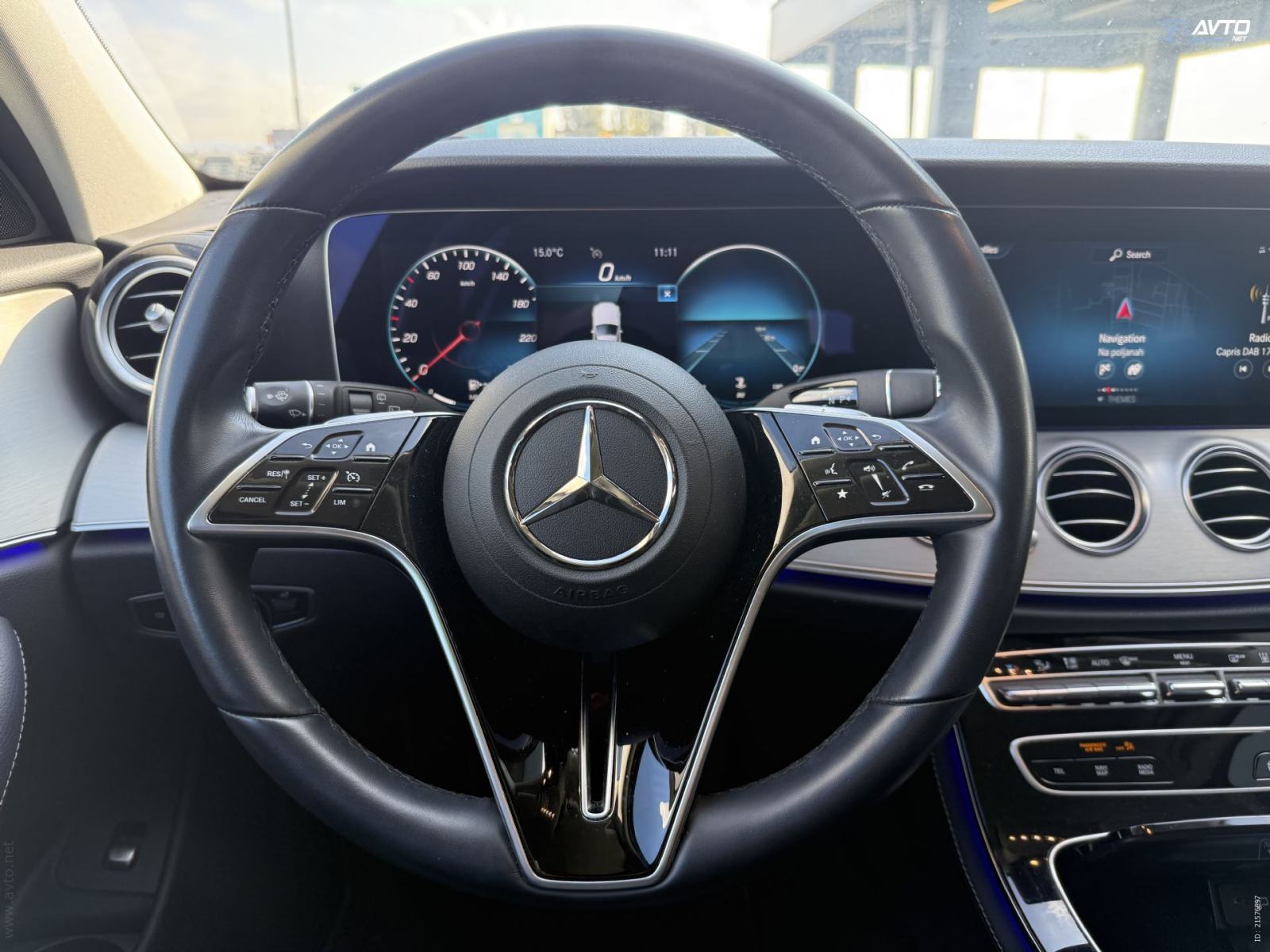 Mercedes-Benz E-klasa 200 D, fotografija 20