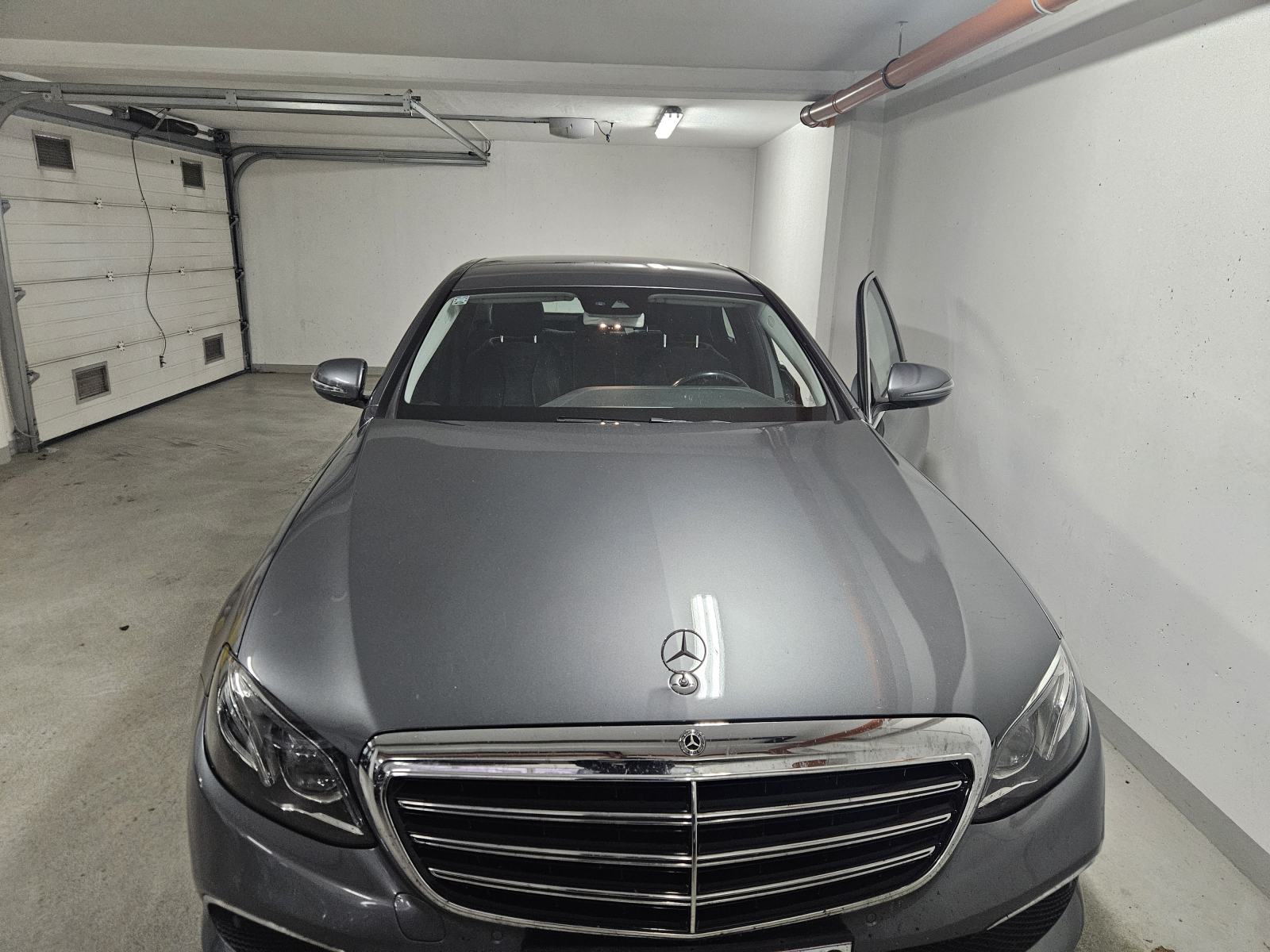Mercedes-Benz E-klasa 200 D, fotografija 2
