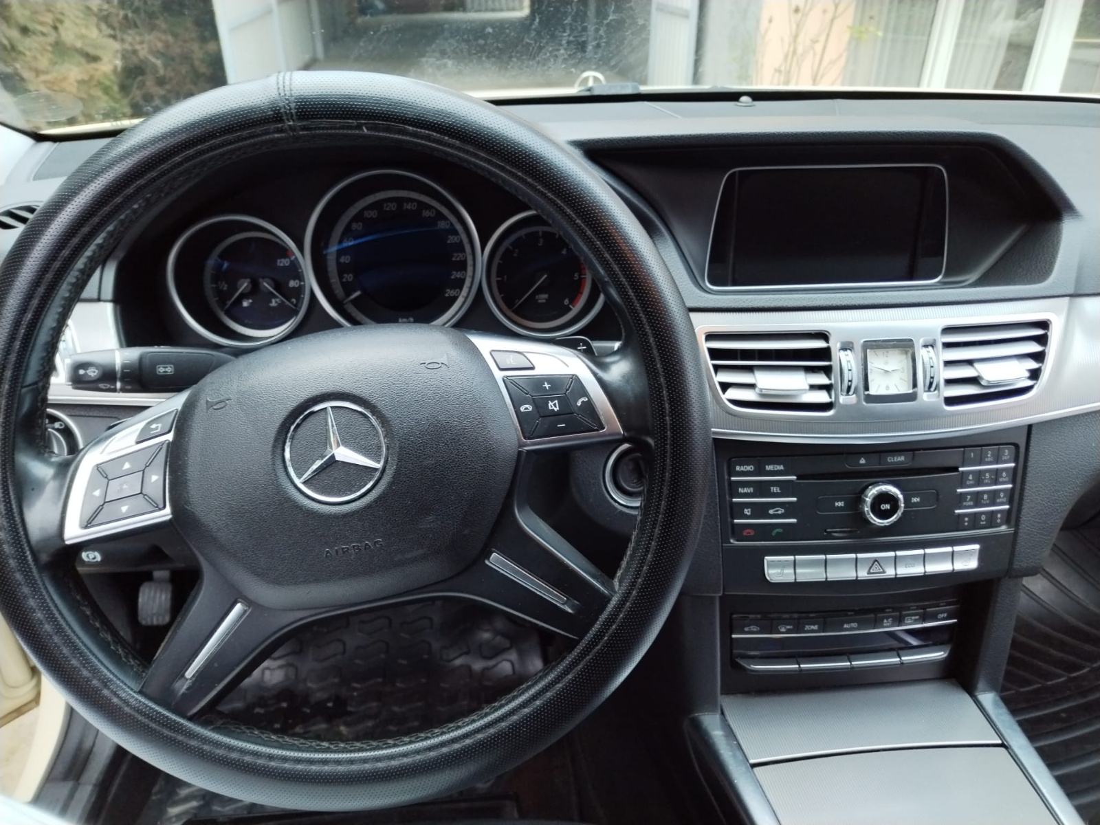 Mercedes-Benz E-klasa 212 automatik, pogled izvana - slika 4