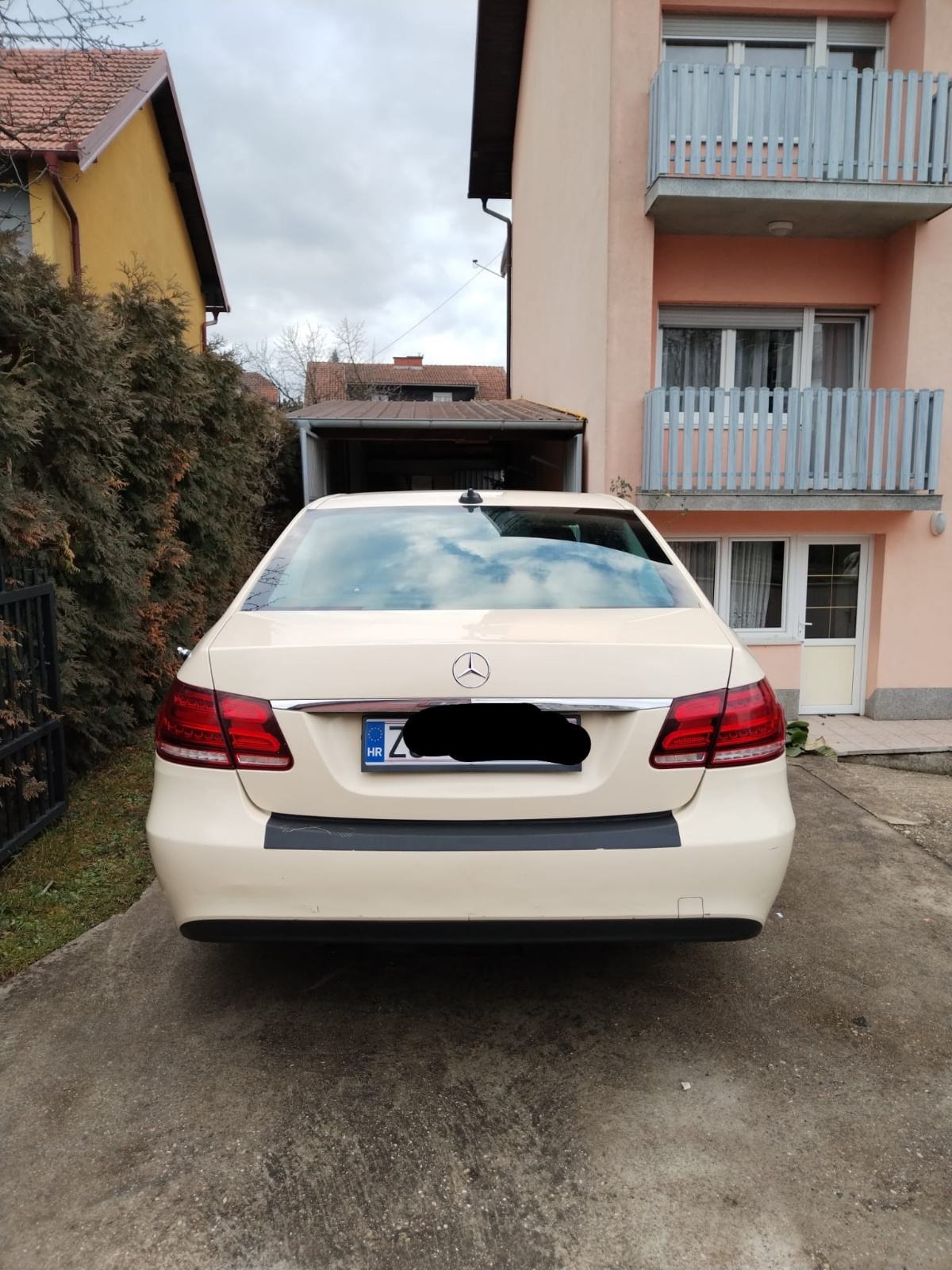 Mercedes-Benz E-klasa 212 automatik, pogled izvana - slika 3