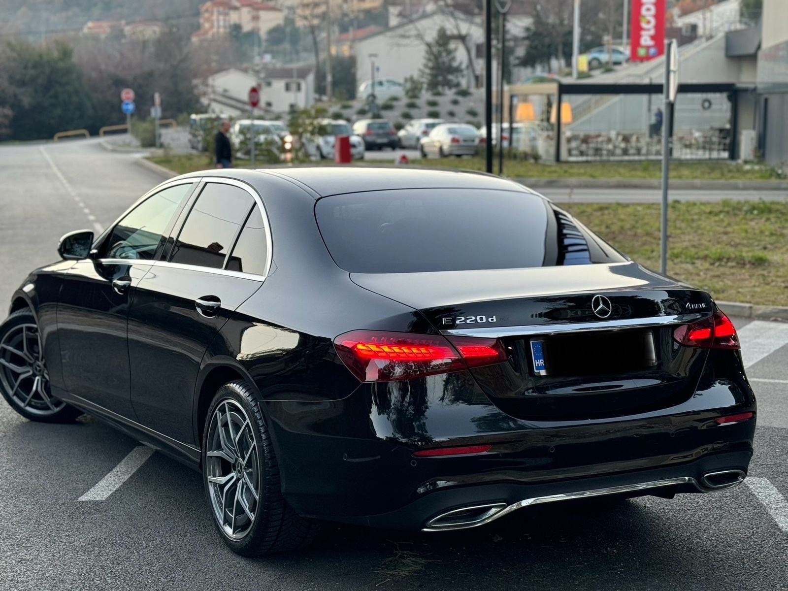 Mercedes-Benz E-klasa 220 4MATIC AMG F1 Zamjena!!!, fotografija 4