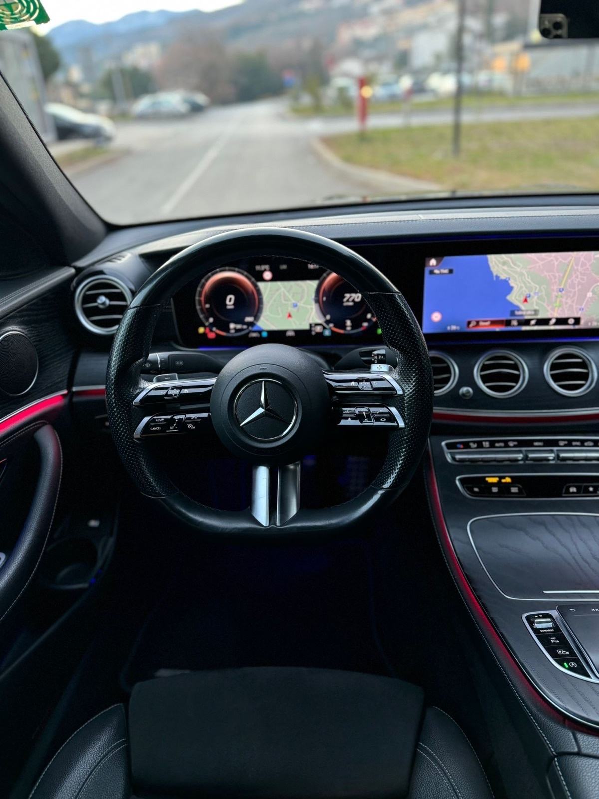 Mercedes-Benz E-klasa 220 4MATIC AMG F1 Zamjena!!!, fotografija 7