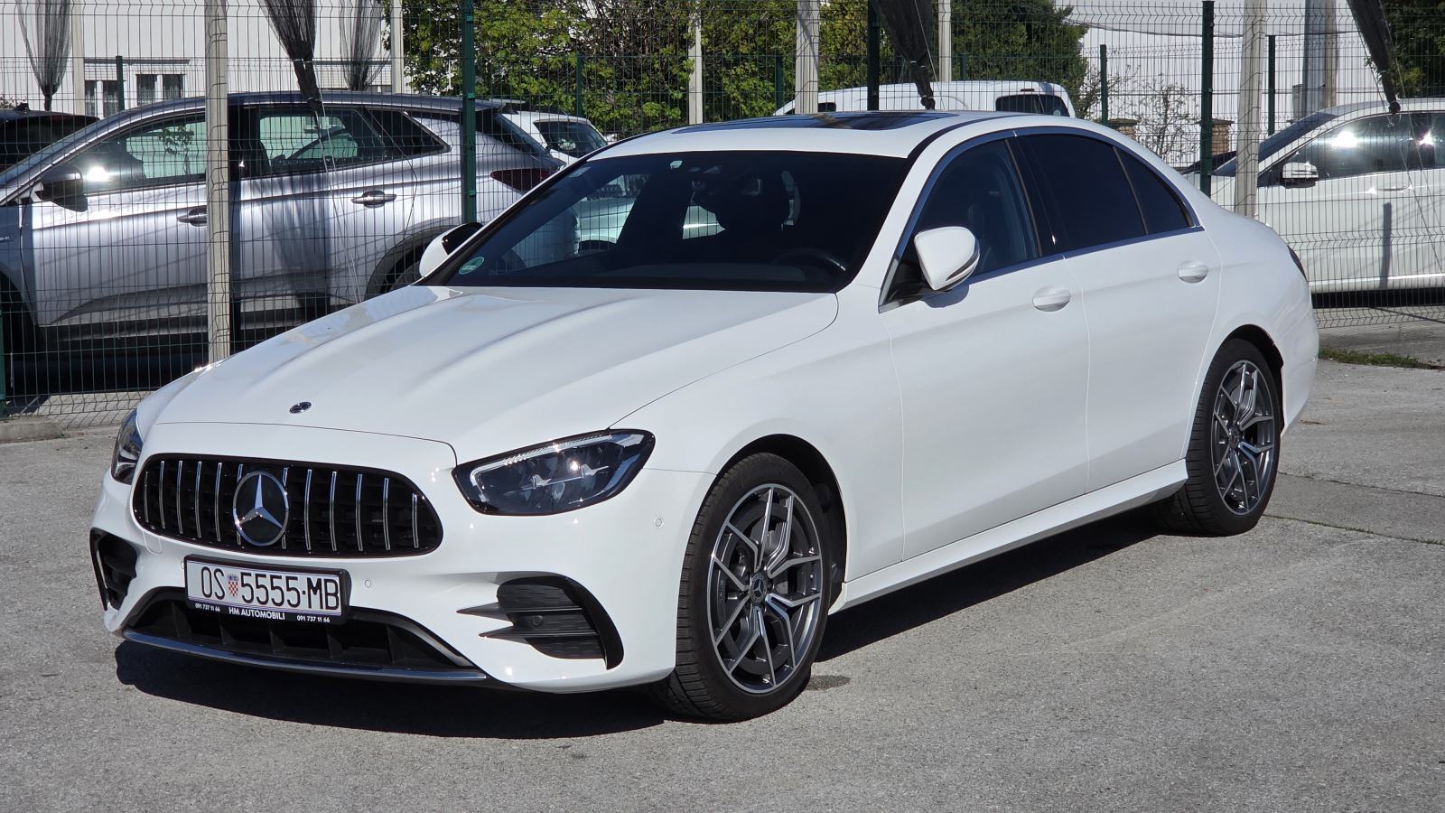 Mercedes-Benz E-klasa 220 AMG 65TKM LED NAVI KAMER ŠIBER, fotografija 3