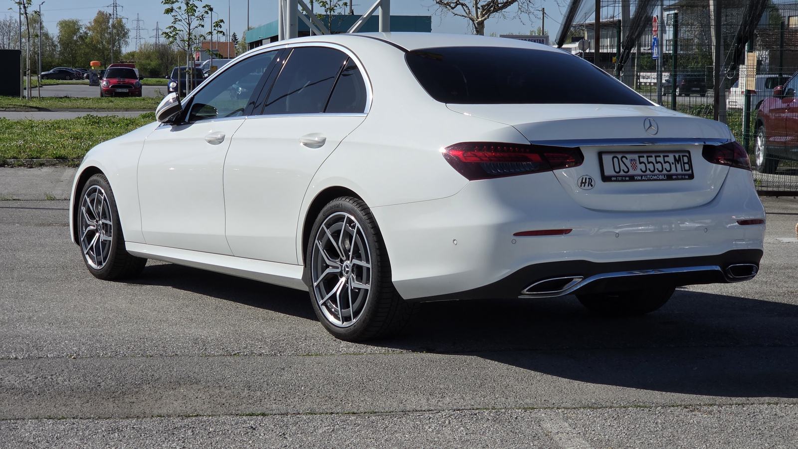 Mercedes-Benz E-klasa 220 AMG 65TKM LED NAVI KAMER ŠIBER, fotografija 7