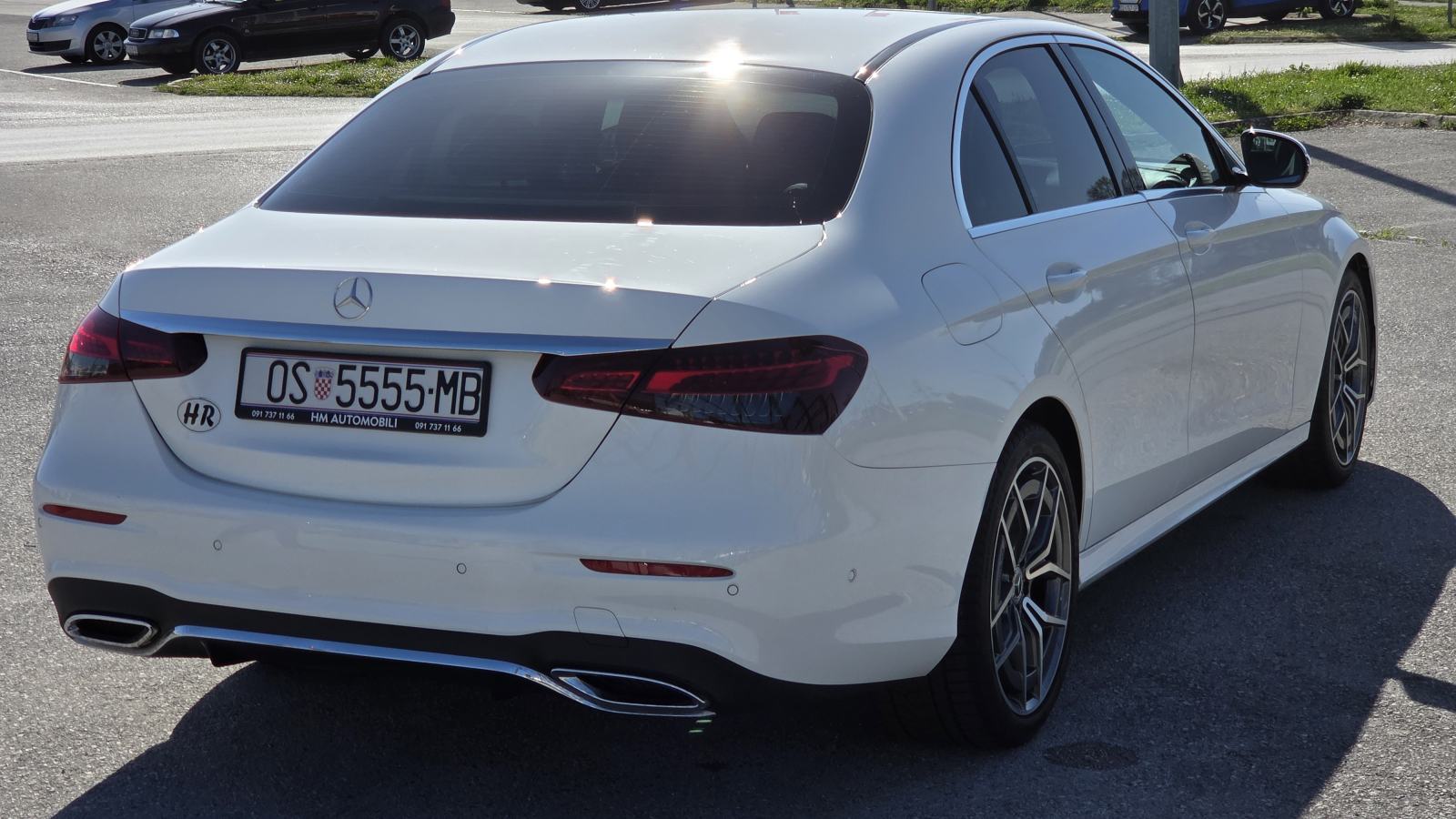 Mercedes-Benz E-klasa 220 AMG 65TKM LED NAVI KAMER ŠIBER, fotografija 8