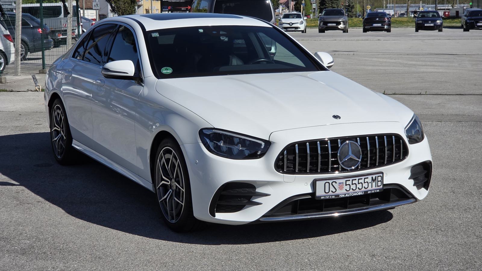 Mercedes-Benz E-klasa 220 AMG 65TKM LED NAVI KAMER ŠIBER, fotografija 12