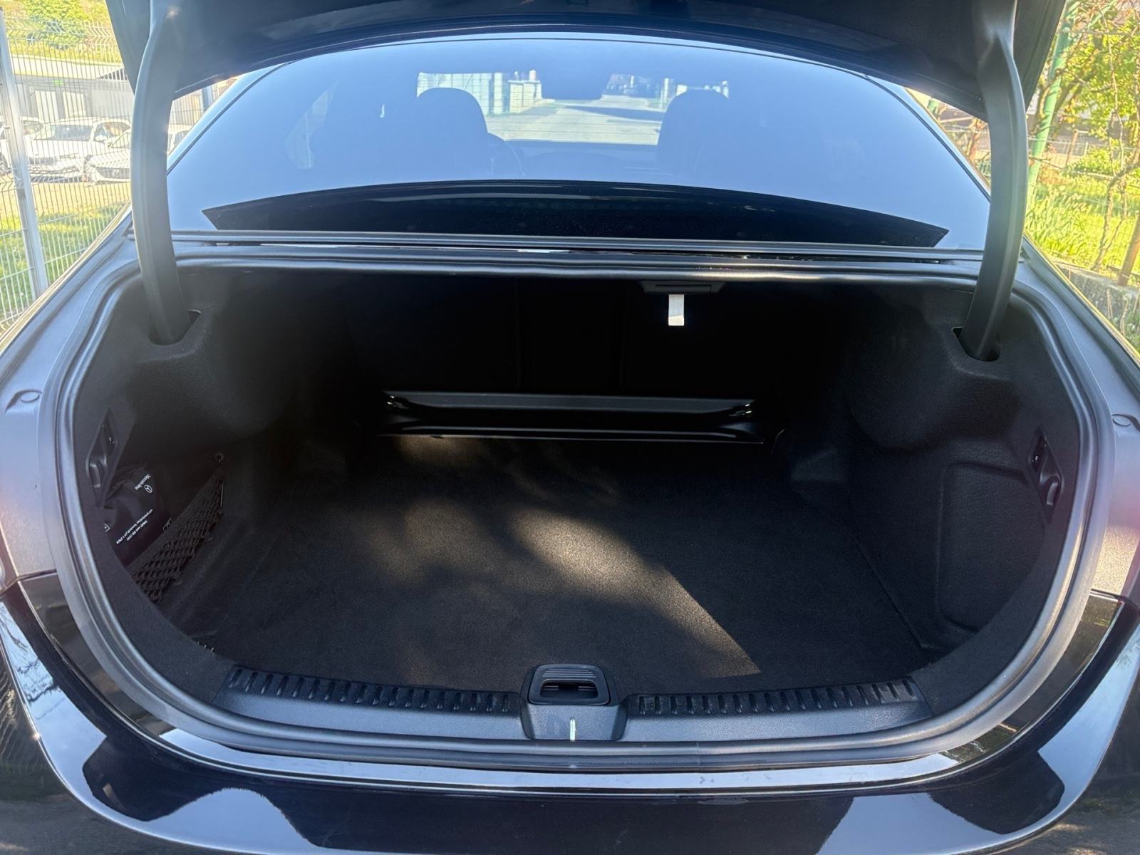Mercedes-Benz E-klasa 220 4MATIC AMG, fotografija 11