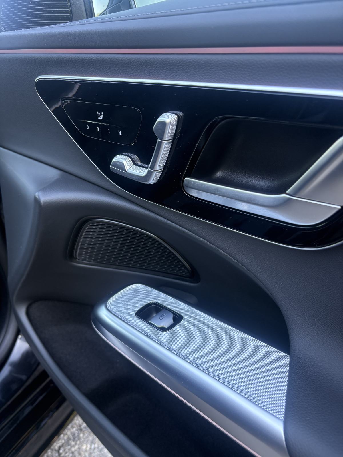 Mercedes-Benz E-klasa 220 4MATIC AMG, fotografija 15